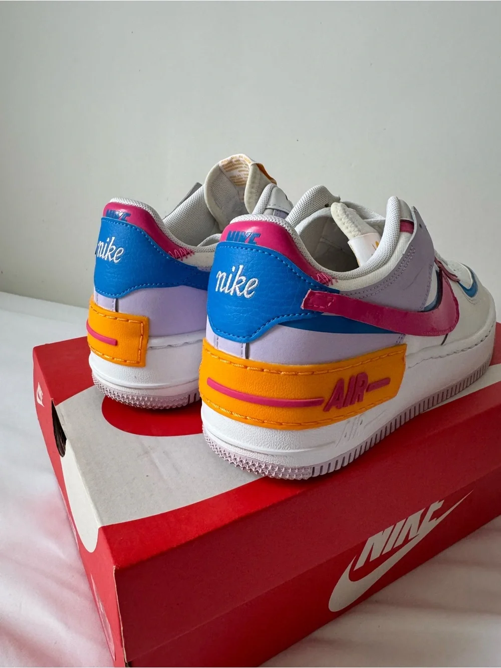Nike women air max sc Sneakers — White with Pink, Blue & Orange Accents 7.5 size
